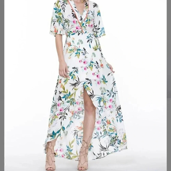 •The Room•   - Picture 2 of 6